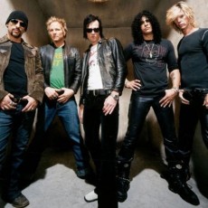 velvet-revolver